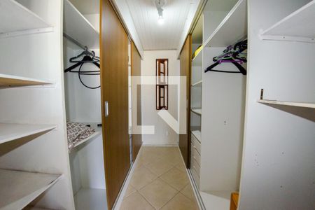 Casa para alugar com 450m², 5 quartos e 8 vagasCloset