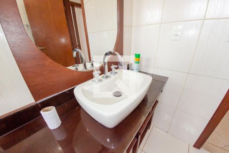 Casa para alugar com 450m², 5 quartos e 8 vagasBanheiro da suíte 2