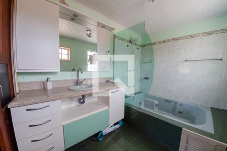 Casa para alugar com 450m², 5 quartos e 8 vagasBanheiro da suíte 5