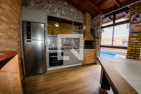 Casa para alugar com 450m², 5 quartos e 8 vagasSala de jogos