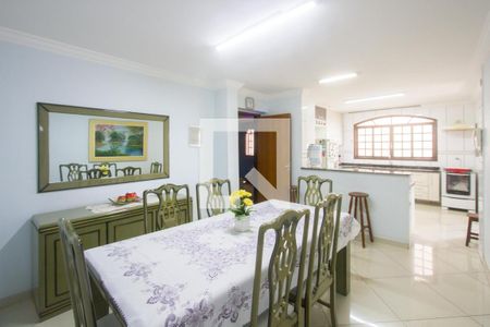 Casa à venda com 540m², 7 quartos e 3 vagas Casa à venda com 540m², 7 quartos e 3 vagasSala de Jantar