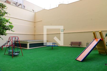 Apartamento para alugar com 150m², 4 quartos e 2 vagasÁrea comum - Playground