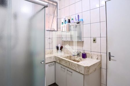 Casa à venda com 127m², 2 quartos e 1 vagaBanheiro