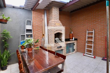 Casa à venda com 127m², 2 quartos e 1 vagaChurrasqueira