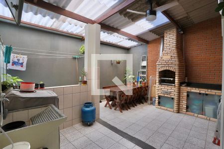 Casa à venda com 127m², 2 quartos e 1 vagaChurrasqueira