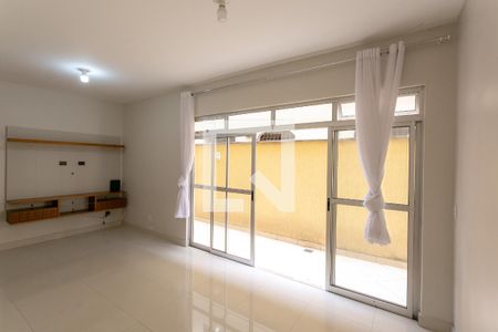 Sala de apartamento para alugar com 3 quartos, 161m² em Sagrada Família, Belo Horizonte