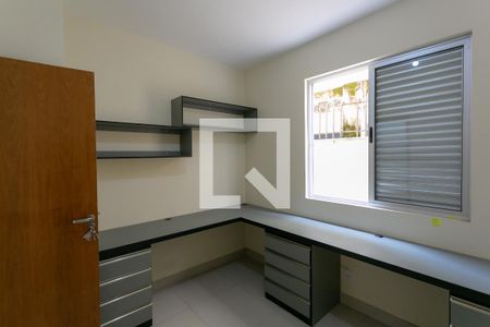 Quarto 1 de apartamento para alugar com 3 quartos, 161m² em Sagrada Família, Belo Horizonte
