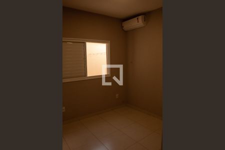 Quarto 1 de apartamento para alugar com 2 quartos, 55m² em Shopping Park, Uberlândia