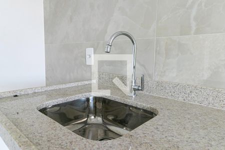 Apartamento à venda com 65m², 2 quartos e 1 vagaCozinha - Pia
