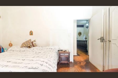 Casa à venda com 3 quartos, 300m² em Boaçava, São Paulo