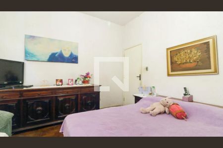 Casa à venda com 3 quartos, 300m² em Boaçava, São Paulo