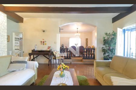 Casa à venda com 3 quartos, 300m² em Boaçava, São Paulo