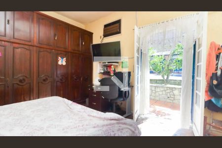 Casa à venda com 3 quartos, 300m² em Boaçava, São Paulo