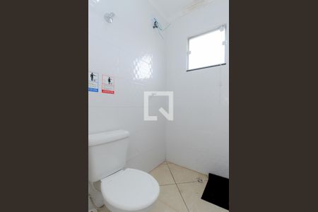 Banheiro de kitnet/studio para alugar com 1 quarto, 35m² em Jardim Vila Galvão, Guarulhos