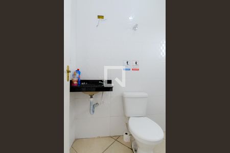 Banheiro de kitnet/studio para alugar com 1 quarto, 35m² em Jardim Vila Galvão, Guarulhos