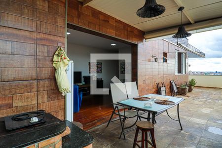 Apartamento à venda com 178m², 2 quartos e 2 vagasCobertura - Espaço Gourmet