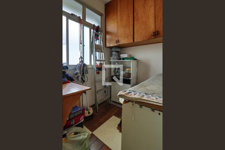 Apartamento à venda com 178m², 2 quartos e 2 vagasQuarto de Serviço