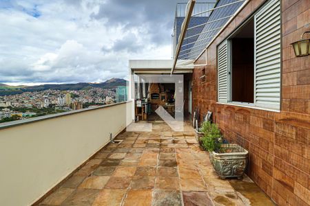 Apartamento à venda com 178m², 2 quartos e 2 vagasCobertura - Área Externa