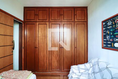 Quarto 1  de apartamento à venda com 2 quartos, 178m² em Santa Tereza, Belo Horizonte