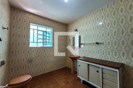 Casa à venda com 123m², 3 quartos e 3 vagasBanheiro