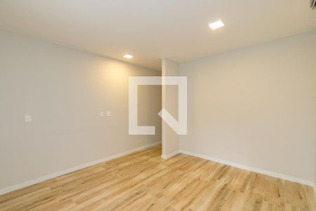 Casa à venda com 500m², 4 quartos e 4 vagasSuíte 2