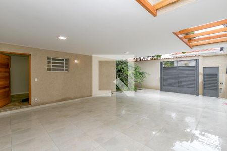 Casa à venda com 500m², 4 quartos e 4 vagasGaragem