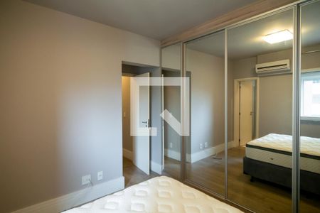 Apartamento à venda com 74m², 2 quartos e 2 vagasQuarto 2 - Suíte