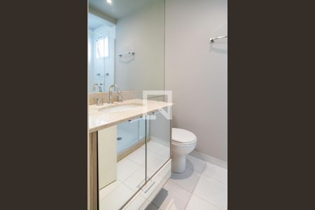 Apartamento à venda com 74m², 2 quartos e 2 vagasBanheiro Quarto 2 - Suíte