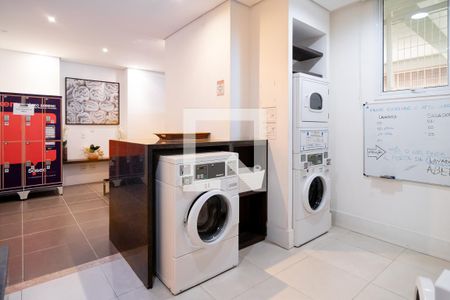 Apartamento à venda com 74m², 2 quartos e 2 vagasLavanderia