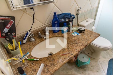 Casa à venda com 237m², 3 quartos e 5 vagasBanheiro da suíte 3