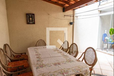 Casa à venda com 237m², 3 quartos e 5 vagasChurrasqueira