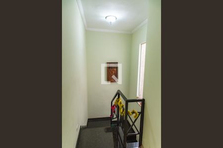 Casa à venda com 237m², 3 quartos e 5 vagasEscada