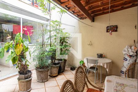 Casa à venda com 237m², 3 quartos e 5 vagasChurrasqueira