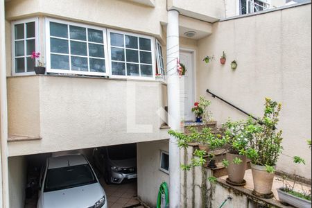 Casa à venda com 237m², 3 quartos e 5 vagasFachada