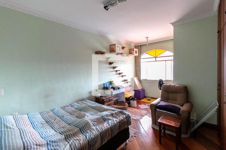 Casa à venda com 600m², 5 quartos e 4 vagasQuarto Suíte