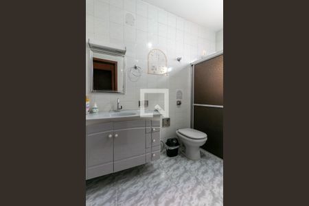 Casa à venda com 600m², 5 quartos e 4 vagasBanheiro Social