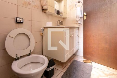 Casa à venda com 600m², 5 quartos e 4 vagasBanheiro da Suíte