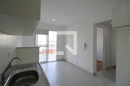 Sala/Cozinha  de apartamento para alugar com 2 quartos, 35m² em Barra Funda, São Paulo
