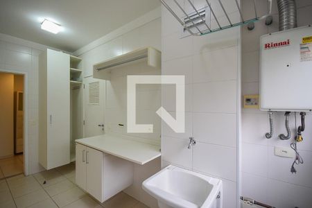 Apartamento para alugar com 184m², 3 quartos e 3 vagas Apartamento para alugar com 184m², 3 quartos e 3 vagasÁrea de serviço