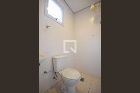 Apartamento para alugar com 184m², 3 quartos e 3 vagas Apartamento para alugar com 184m², 3 quartos e 3 vagasBanheiro de Serviço