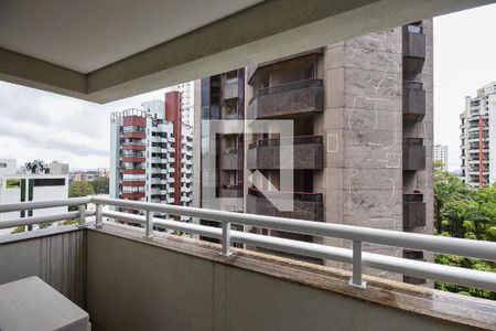 Apartamento para alugar com 184m², 3 quartos e 3 vagas Apartamento para alugar com 184m², 3 quartos e 3 vagasVaranda da suíte 3