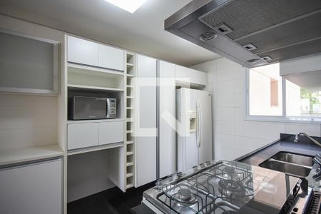 Apartamento para alugar com 184m², 3 quartos e 3 vagas Apartamento para alugar com 184m², 3 quartos e 3 vagasCozinha