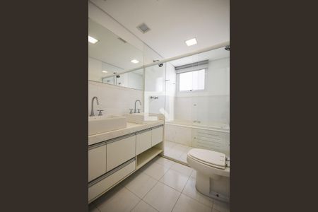 Apartamento para alugar com 184m², 3 quartos e 3 vagas Apartamento para alugar com 184m², 3 quartos e 3 vagasBanheiro suíte 3