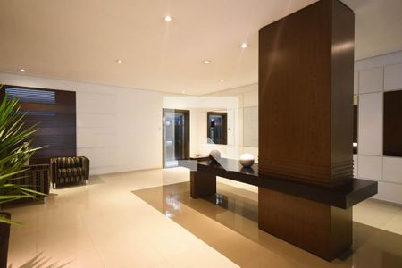 Apartamento para alugar com 184m², 3 quartos e 3 vagas Apartamento para alugar com 184m², 3 quartos e 3 vagasHall social