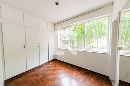 Apartamento para alugar com 115m², 3 quartos e 1 vaga Apartamento para alugar com 115m², 3 quartos e 1 vagaSuíte
