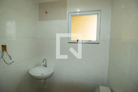 Casa de condomínio para alugar com 65m², 2 quartos e sem vaga Casa de condomínio para alugar com 65m², 2 quartos e sem vagaBanheiro