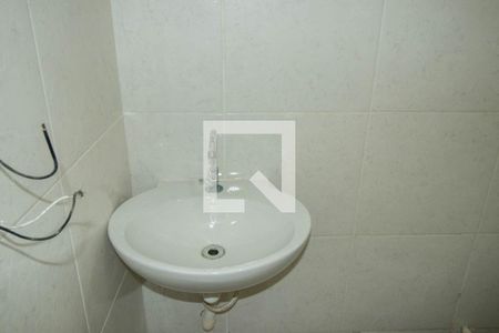 Casa de condomínio para alugar com 65m², 2 quartos e sem vaga Casa de condomínio para alugar com 65m², 2 quartos e sem vagaBanheiro