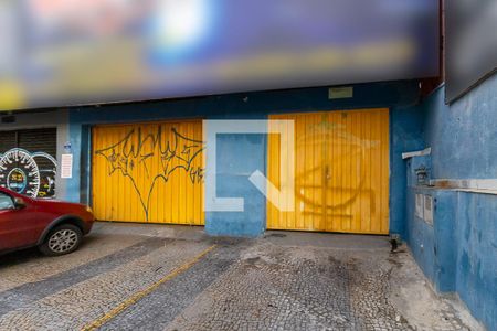 Casa para alugar com 80m², 2 quartos e sem vaga Casa para alugar com 80m², 2 quartos e sem vagaFachada