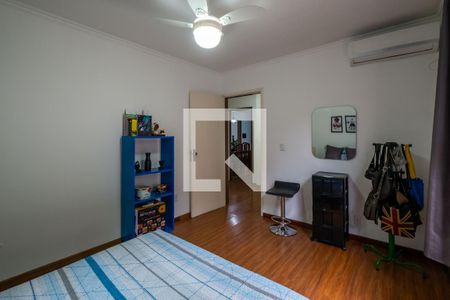 Quarto 1 de casa à venda com 4 quartos, 330m² em Parque Urbano, Porto Alegre