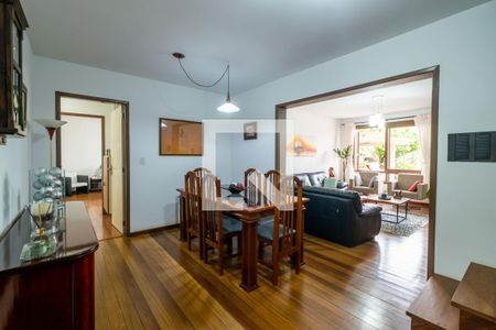 Sala de casa à venda com 4 quartos, 330m² em Parque Urbano, Porto Alegre